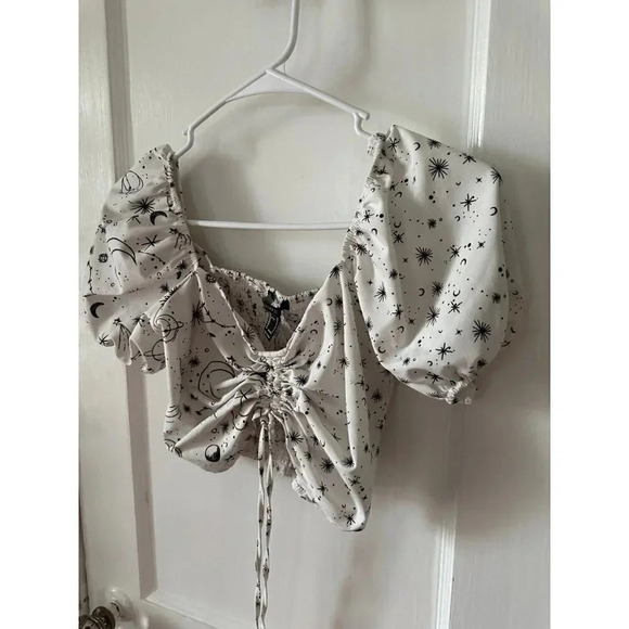 Forever21 Women’s size Small stars blouse - Picture 2 of 7